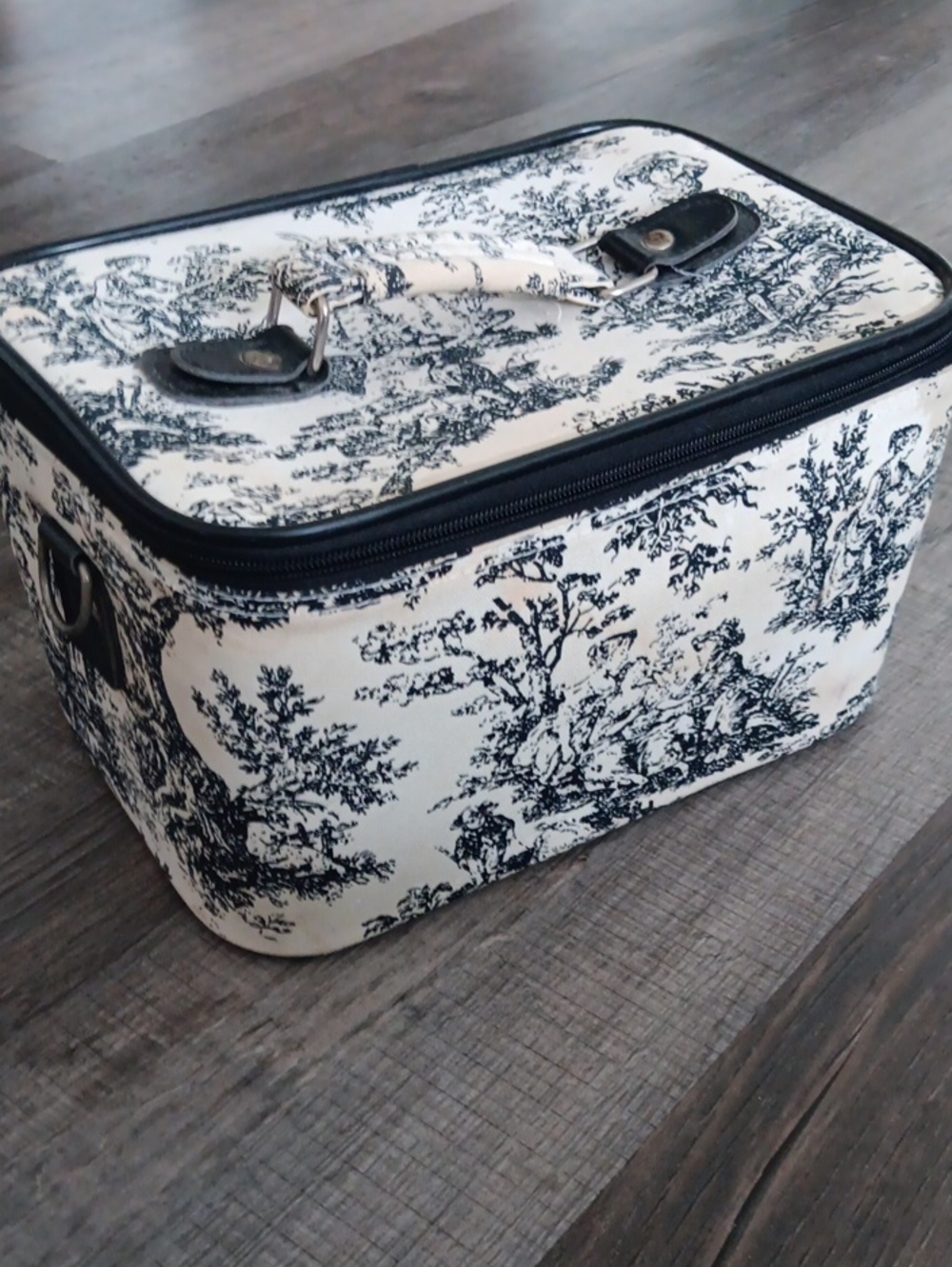 Makeup Train Case